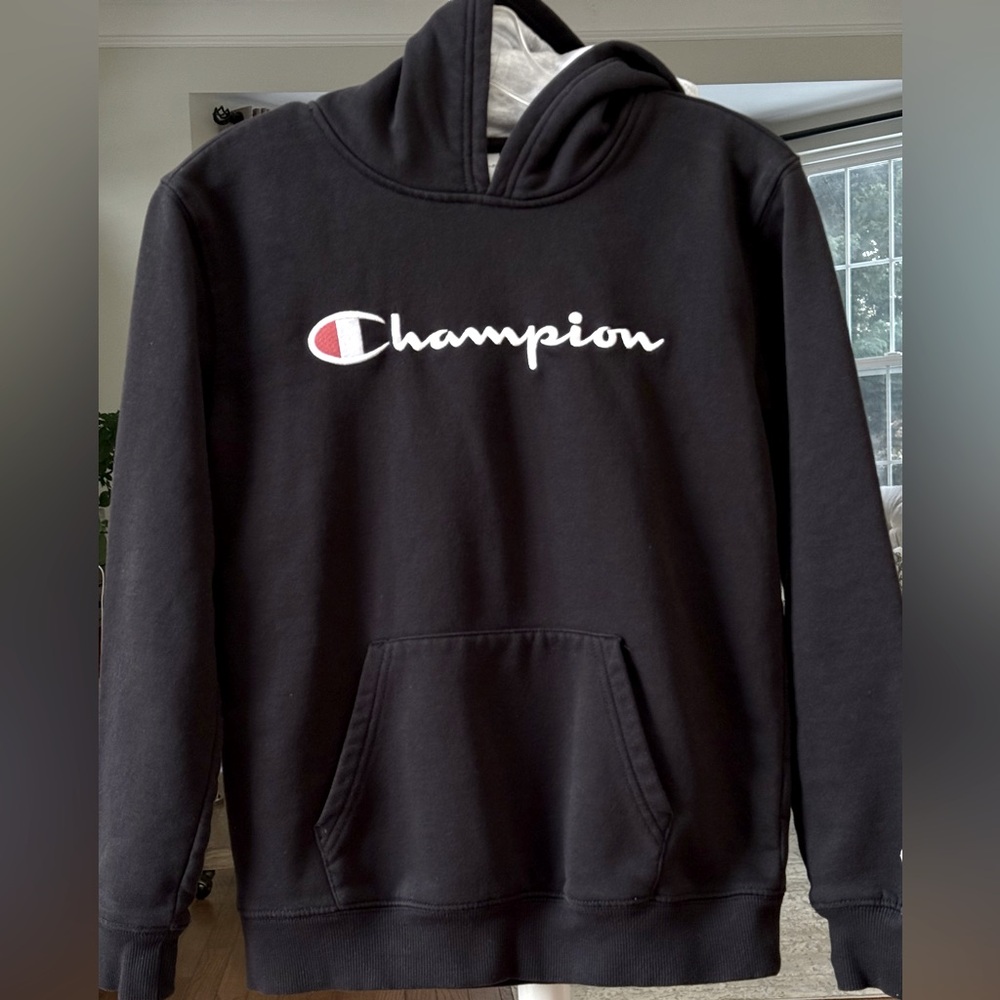 Black Champion Youth Hooded Pullover sweatshirt. Great condition.  Youth large